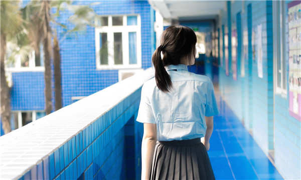 华容如何找到一个可以帮助我生孩子的女人？